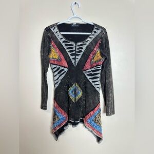 Leopards Size M Colorful Geometric Long Sleeve Top